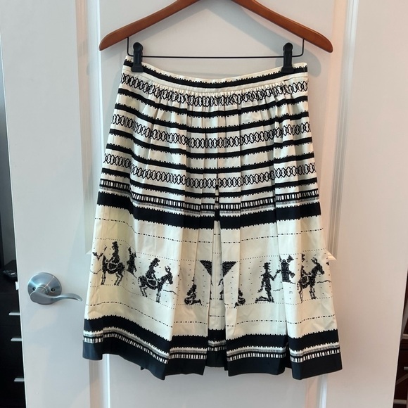 Club Monaco Skirt - Picture 3 of 16